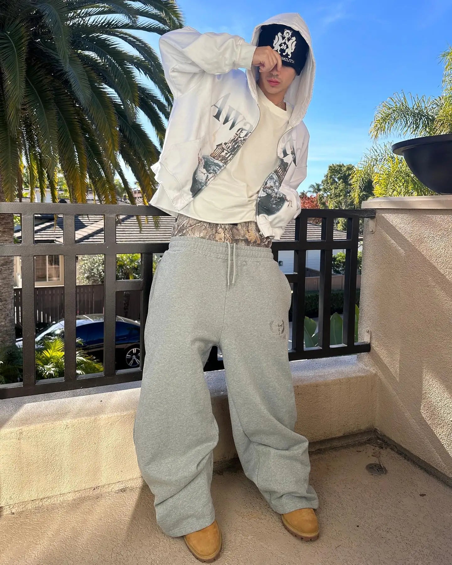 The Two-Tone Track-Pants